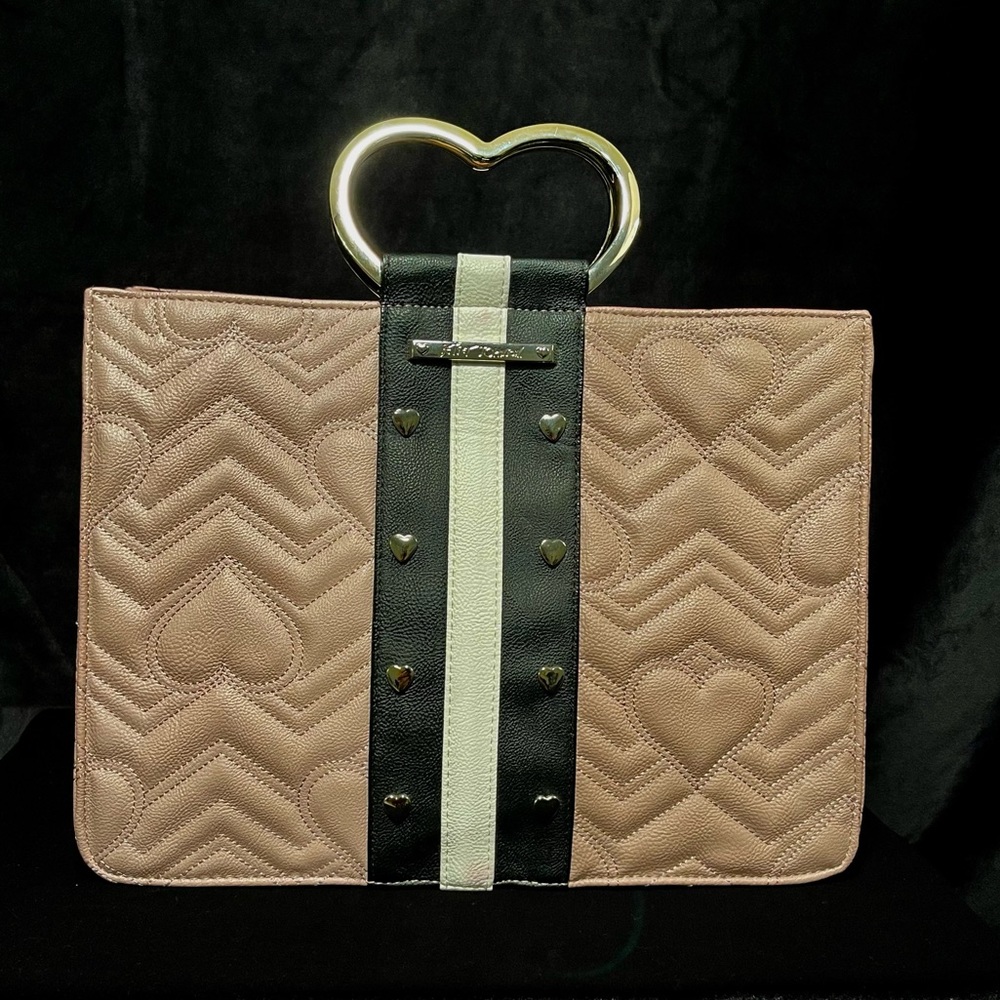 EUC!! Betsy Johnson pink quilted heart handle tote